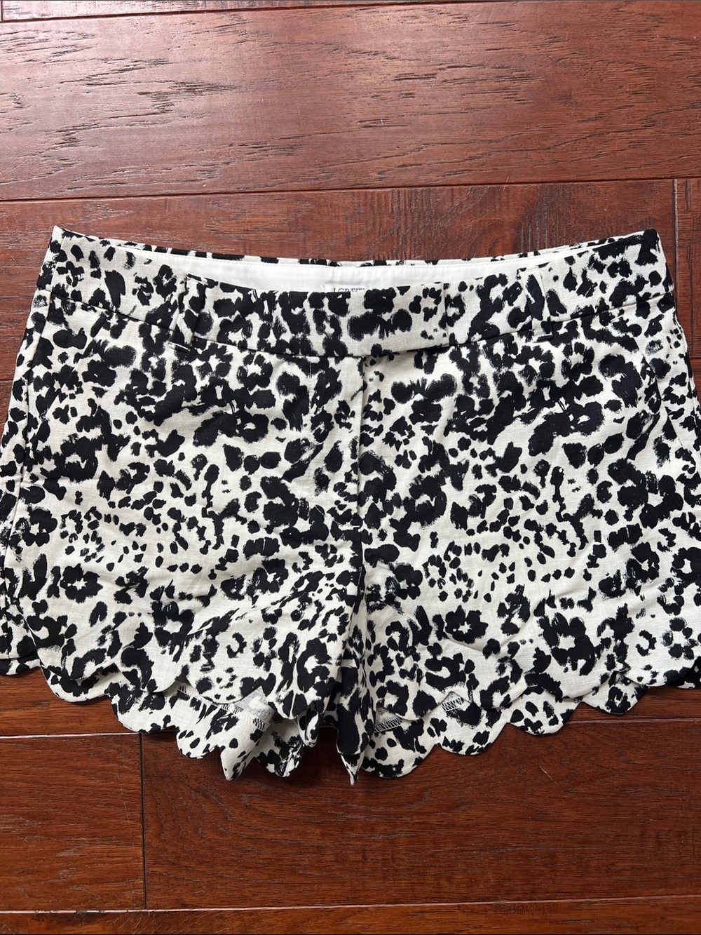 J CREW 4” inseam Black & White Leopard Print Scallop Hem Women's Shorts - size10